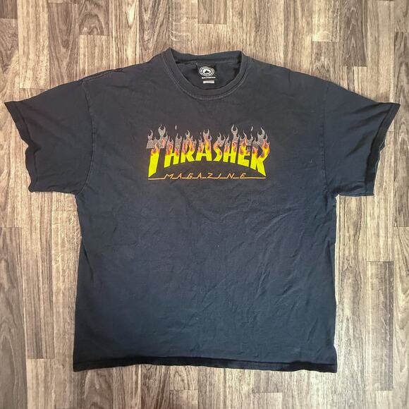 Thrasher Flame Logo T-Shirt Black San Francisco (Authentic Skate Tee) - Picture 1 of 6
